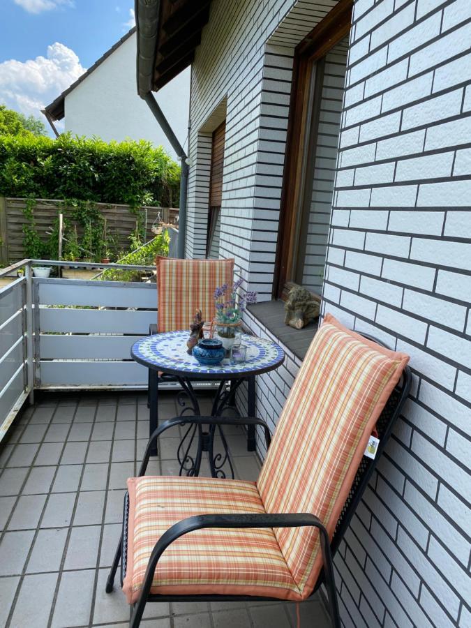Grosszuegige Monteurwohnung Essen Buitenkant foto