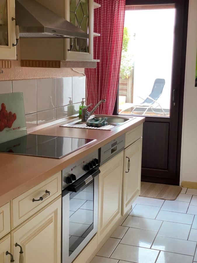 Grosszuegige Monteurwohnung Essen Buitenkant foto
