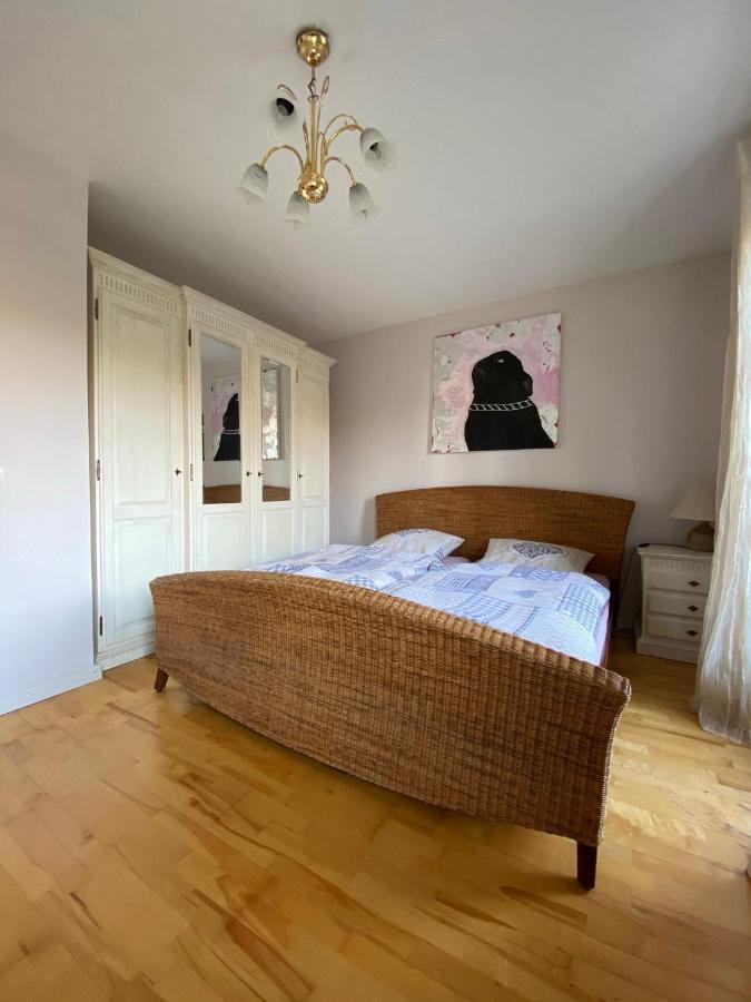 Grosszuegige Monteurwohnung Essen Buitenkant foto